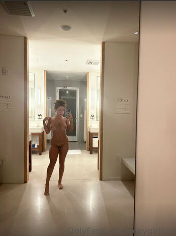 Playgirlcris leaked private photo uncensored HD quality