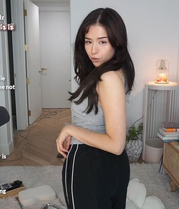 Pokimane  page leaked private photo uncensored HD quality
