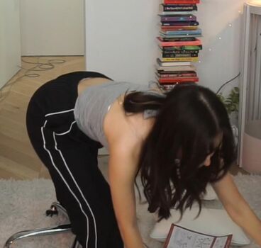 Pokimane  page leaked private photo uncensored HD quality