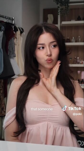 Pokimane  page leaked private photo uncensored HD quality