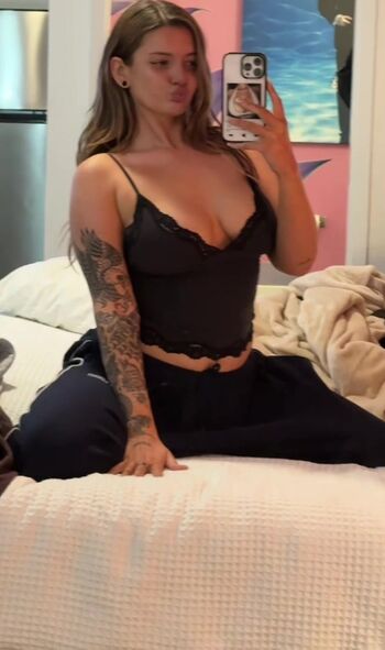 Poppy page leaked private photo uncensored HD quality