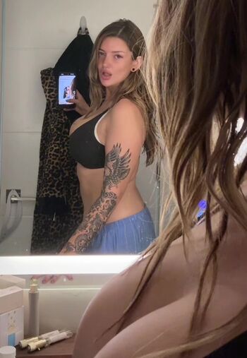 Poppy page leaked private photo uncensored HD quality