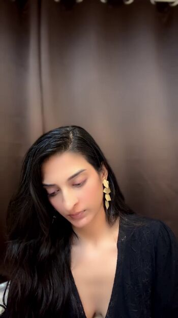 Prachi singla leaked private photo uncensored HD quality