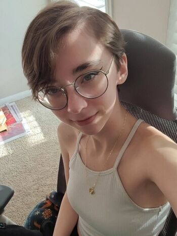 React girlsyt page leaked private photo uncensored HD quality