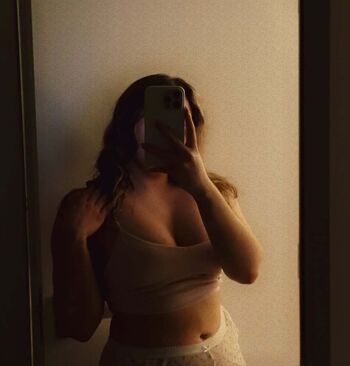 React girlsyt page leaked private photo uncensored HD quality