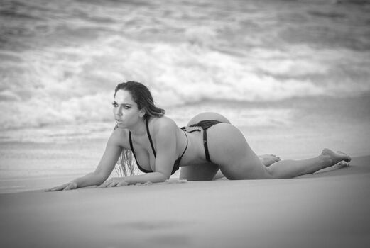 Renata frisson page leaked private photo uncensored HD quality