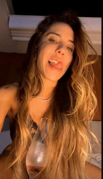 Renata frisson page leaked private photo uncensored HD quality