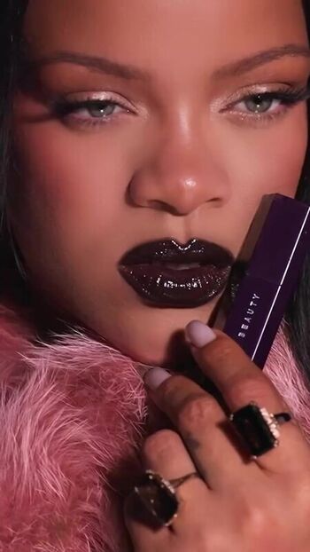 Rihanna leaked private photo uncensored HD quality