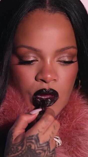 Rihanna leaked private photo uncensored HD quality