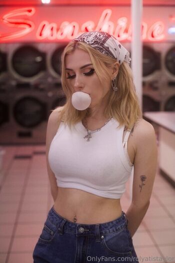 Rolyatistaylor  page leaked private photo uncensored HD quality