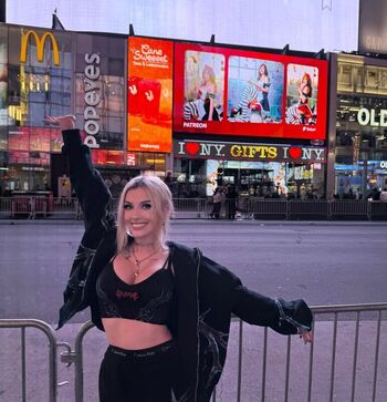Rolyatistaylor  page leaked private photo uncensored HD quality