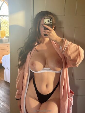 Roseharrt  page leaked private photo uncensored HD quality
