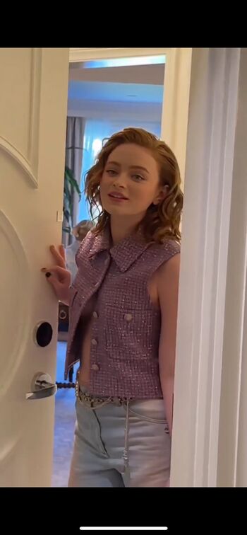 Sadie sink page leaked private photo uncensored HD quality