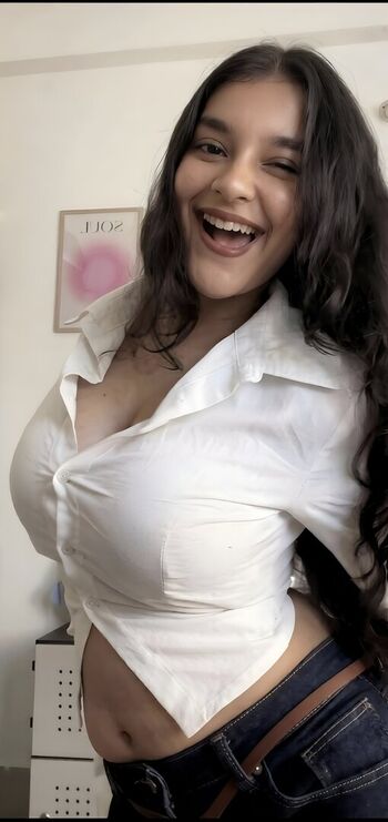 Sakshi pandey page leaked private photo uncensored HD quality