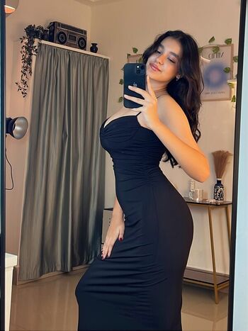 Sakshi pandey page leaked private photo uncensored HD quality