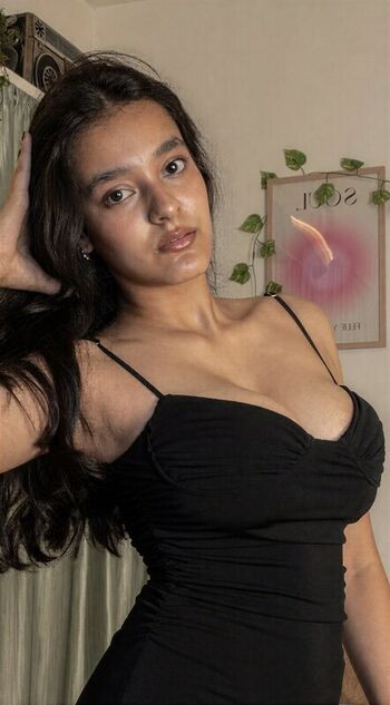 Sakshi pandey page leaked private photo uncensored HD quality