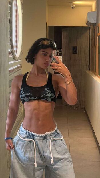 Sara saffari page leaked private photo uncensored HD quality