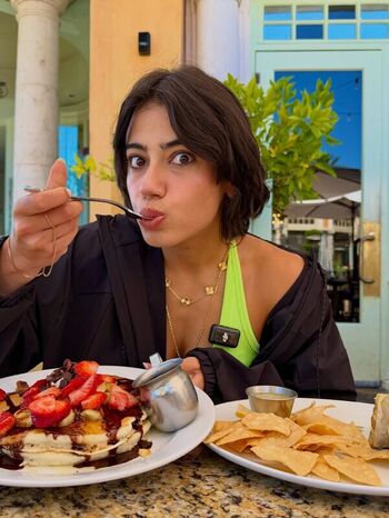 Sara saffari page leaked private photo uncensored HD quality
