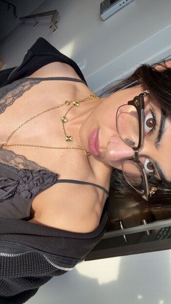 Sara saffari page leaked private photo uncensored HD quality