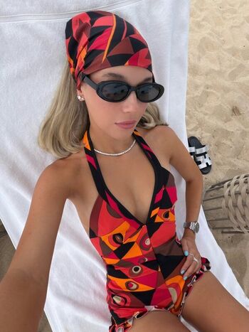 Sarahfuckingsnyder leaked private photo uncensored HD quality