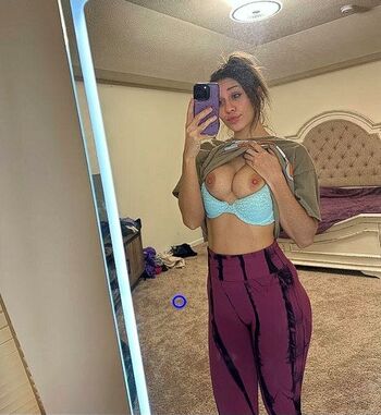 Sassysloth leaked private photo uncensored HD quality
