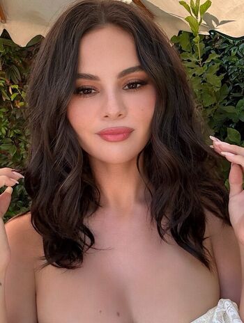 Selena gomez leaked private photo uncensored HD quality