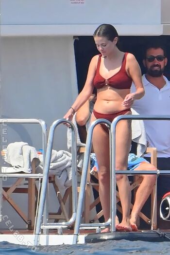 Selena gomez leaked private photo uncensored HD quality