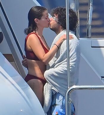 Selena gomez leaked private photo uncensored HD quality