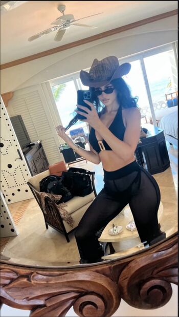 Sssniperwolf  page leaked private photo uncensored HD quality