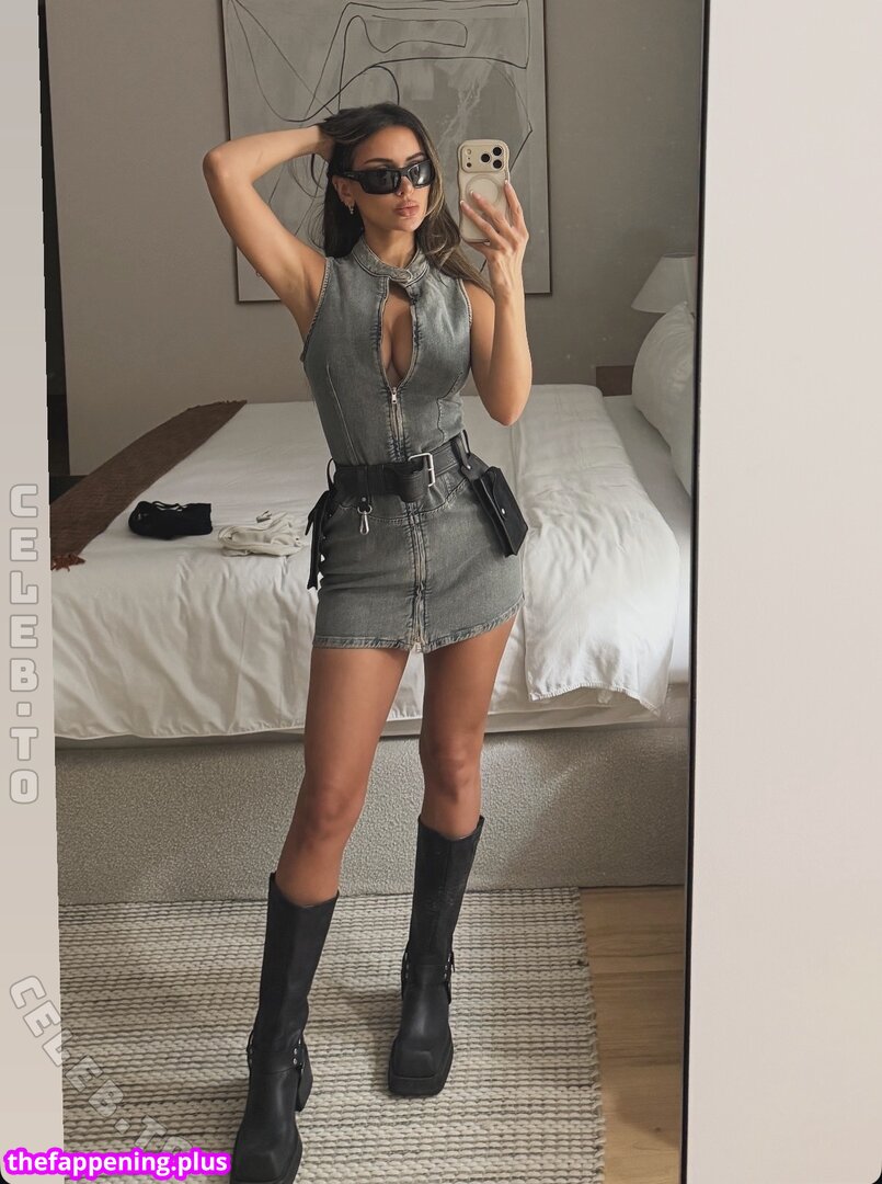 Sssniperwolf / leaked private photo uncensored HD quality