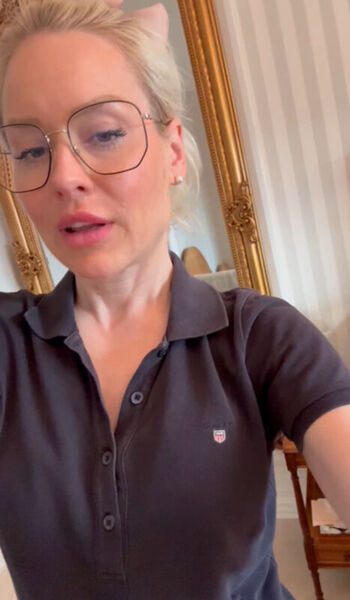 Swedishpetitmom leaked private photo uncensored HD quality
