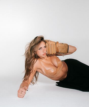 Tate mcrae leaked private photo uncensored HD quality