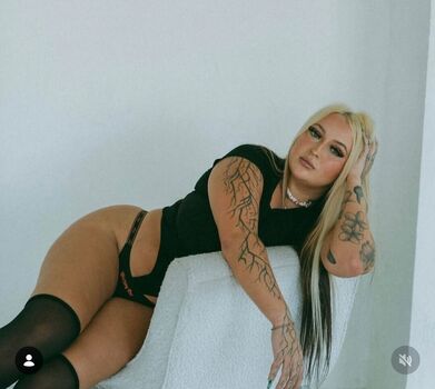 Tattedbblonde leaked private photo uncensored HD quality