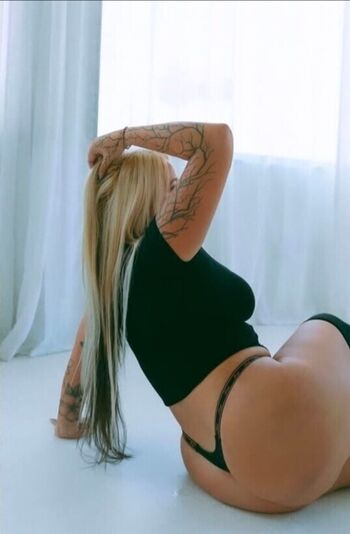 Tattedbblonde leaked private photo uncensored HD quality