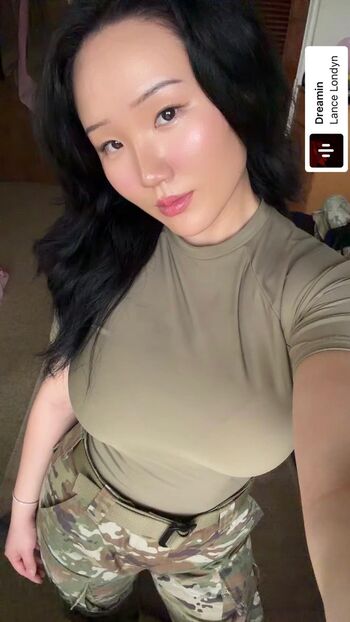 Thick asian women leaked private photo uncensored HD quality