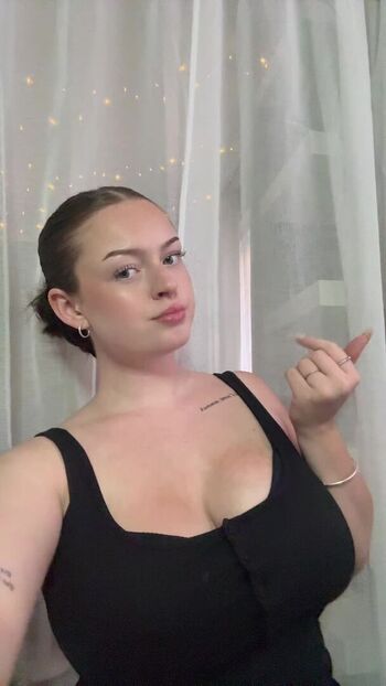 Ttayallyles nudes leaked private photo uncensored HD quality