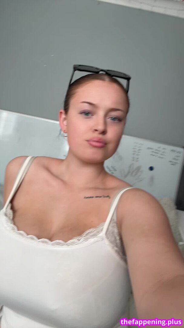 Ttayallyles nudes/ leaked private photo uncensored HD quality