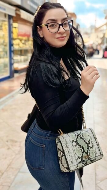Turkish girls leaked private photo uncensored HD quality
