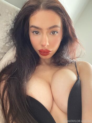 Unaataylor page leaked private photo uncensored HD quality