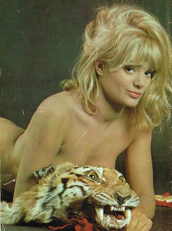 Vintage starlets page leaked private photo uncensored HD quality
