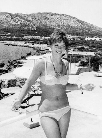 Vintage starlets page leaked private photo uncensored HD quality