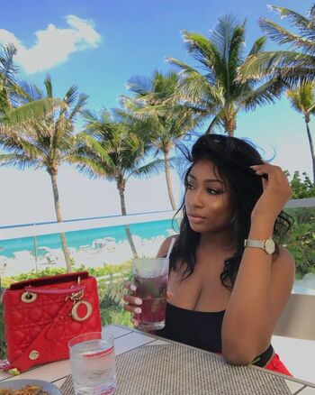 Full leaked Mamacitaz/ private onlyfans photo