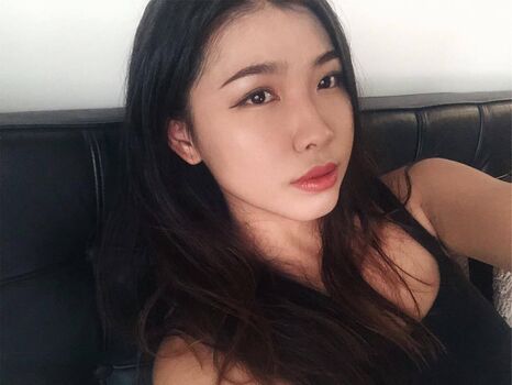 Wifelovesbbc leaked private photo uncensored HD quality