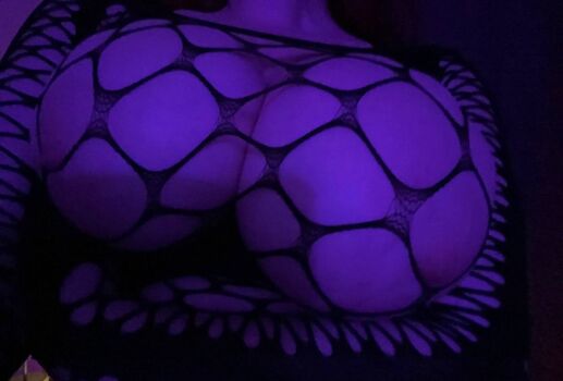 Willowtalkk page leaked private photo uncensored HD quality