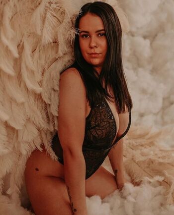Women motorsports page leaked private photo uncensored HD quality