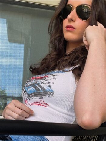 Women motorsports leaked private photo uncensored HD quality