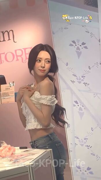 Womenk pop page leaked private photo uncensored HD quality
