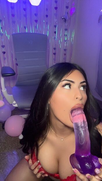 Yourlittlebuttercupxx leaked private photo uncensored HD quality
